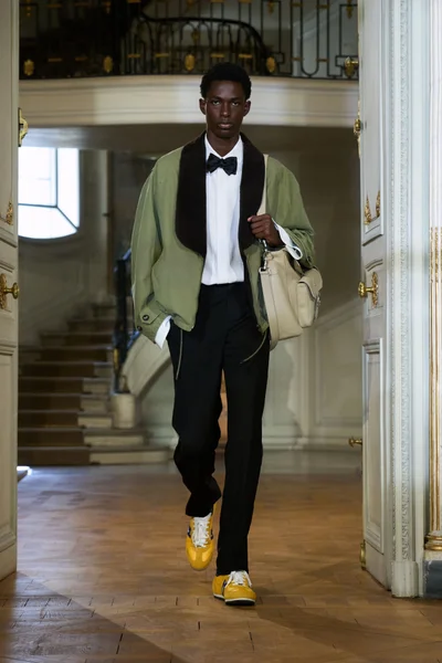 Look 41